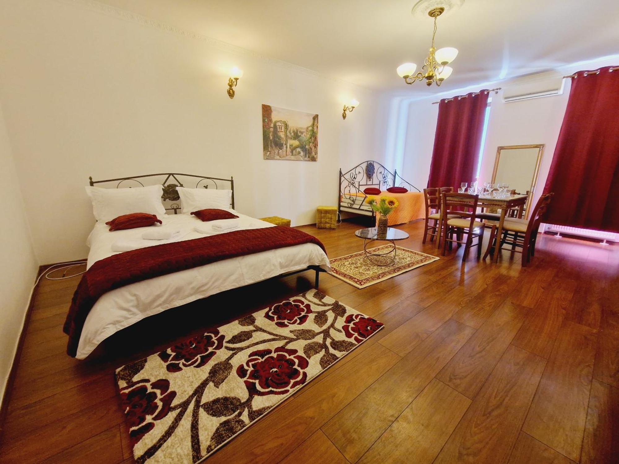 5* Royal House Near Unirii Square Villa Cluj-Napoca Eksteriør bilde