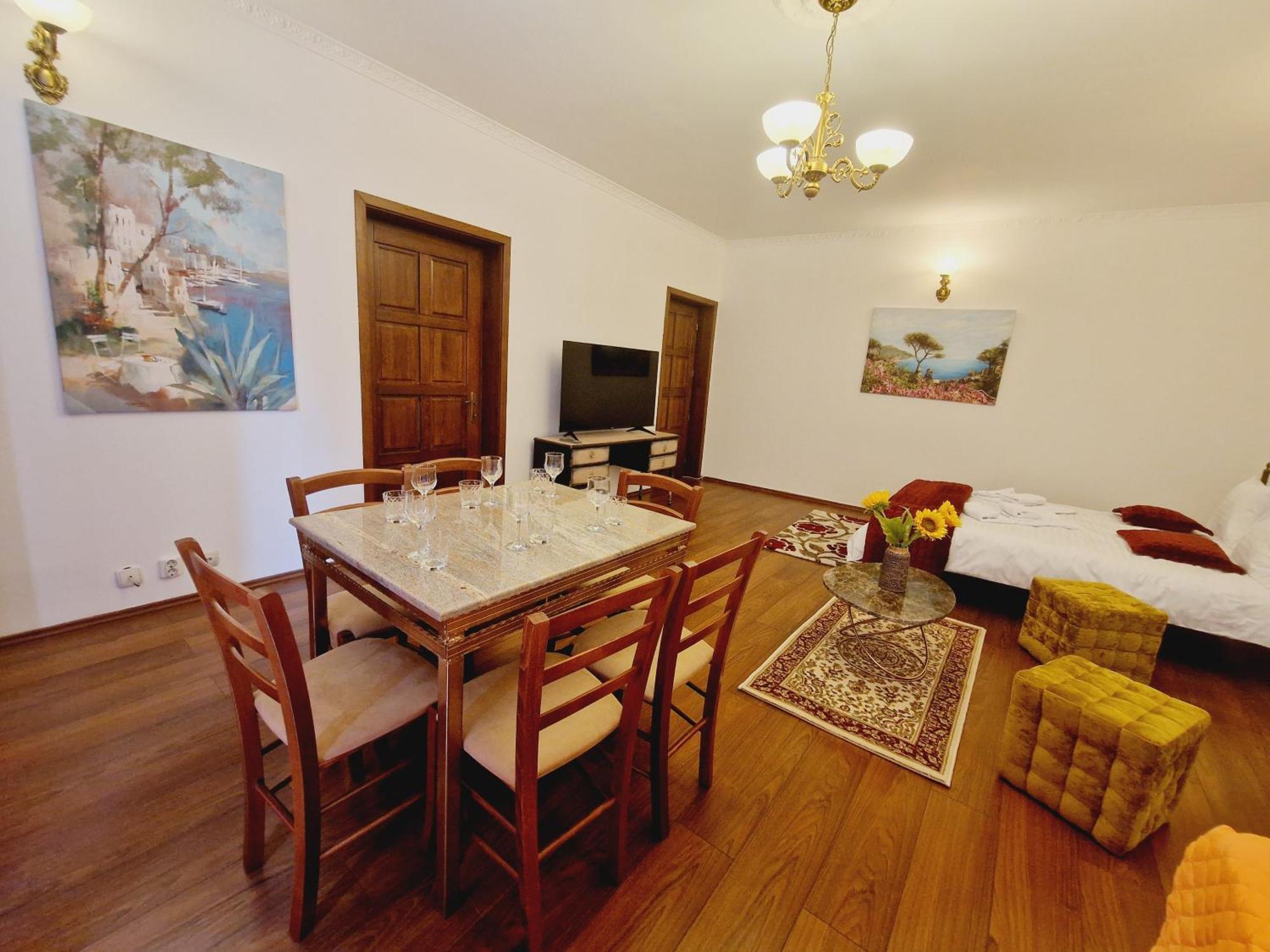 5* Royal House Near Unirii Square Villa Cluj-Napoca Eksteriør bilde